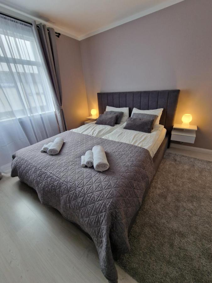 Grindavík R&J Guesthouse Room מראה חיצוני תמונה