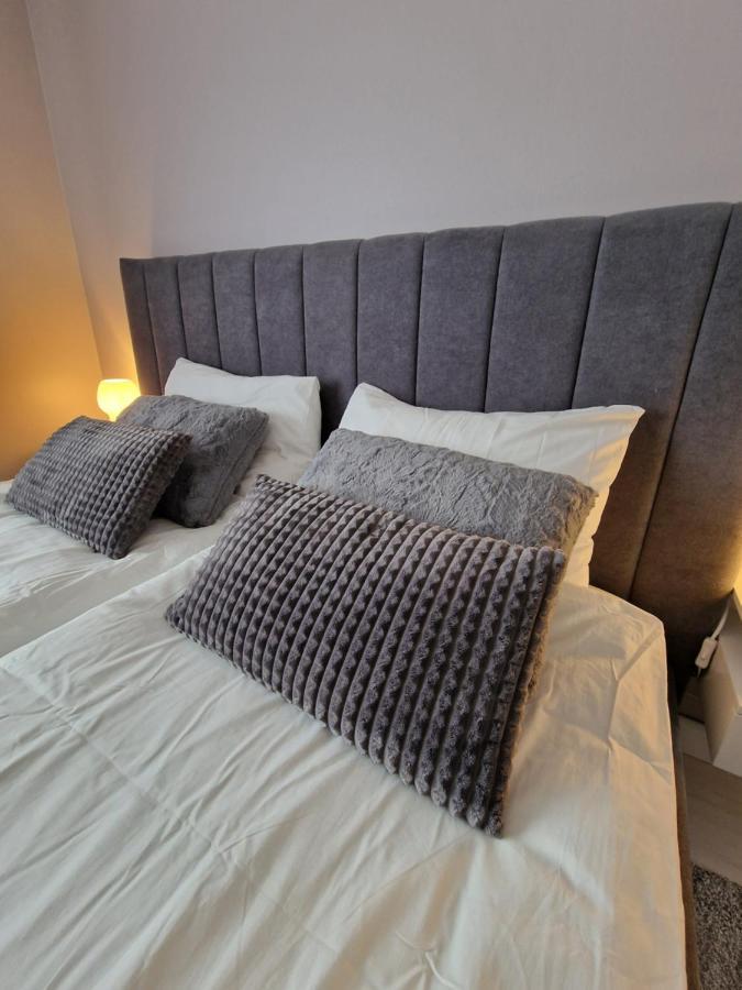 Grindavík R&J Guesthouse Room מראה חיצוני תמונה